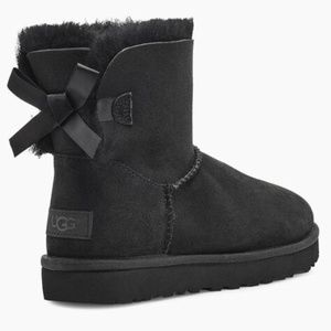 UGG Silk Bow Boots Size 9